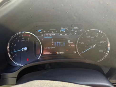 Used 2020 Ford F250 Platinum w/ FX4 Off-Road Package AWD/4WD image 4