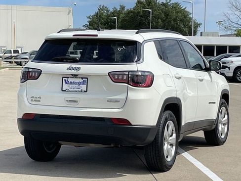 Used 2021 Jeep Compass Latitude w/ Convenience Group AWD/4WD image 4