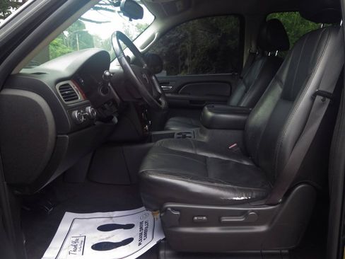 Used 2009 Chevrolet Tahoe LT AWD/4WD image 10