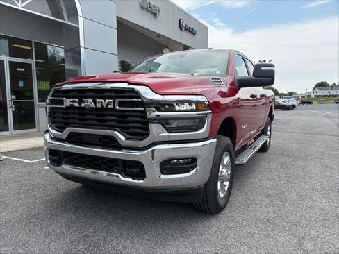 Certified 2026 RAM 2500 Big Horn AWD/4WD image 3
