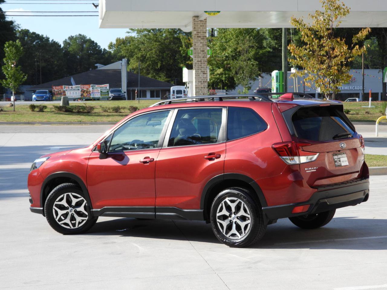 Used 2023 Subaru Forester Premium AWD/4WD image 20
