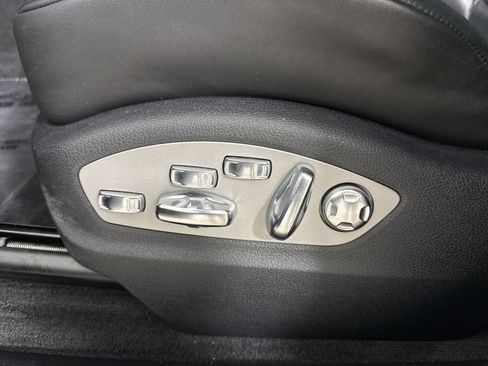 Certified 2023 Porsche Macan GTS AWD/4WD image 40