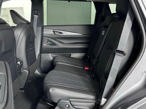Certified 2026 INFINITI QX60 Luxe w/ Cargo Package FWD image 20