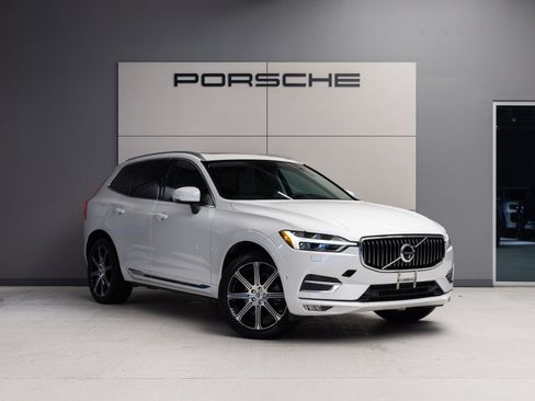 Used 2020 Volvo XC60 T5 Inscription FWD image 9