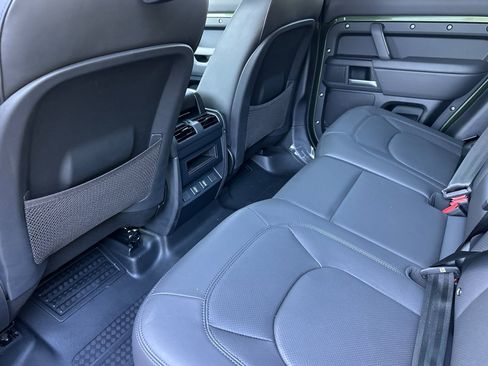 New 2026 Land Rover Defender 110 X-Dynamic SE AWD/4WD image 26