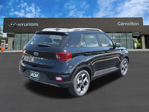New 2026 Hyundai Venue SEL FWD image 6