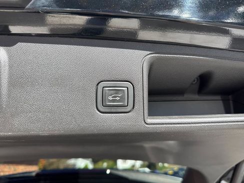 Used 2018 GMC Terrain SLE w/ Driver Convenience Package image 37