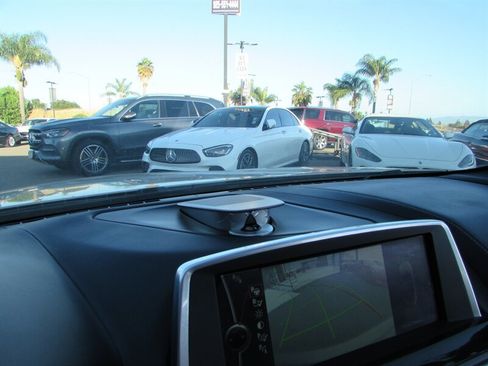 Used 2012 BMW 650i Convertible image 15