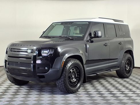 Used 2024 Land Rover Defender 110 S AWD/4WD image 3