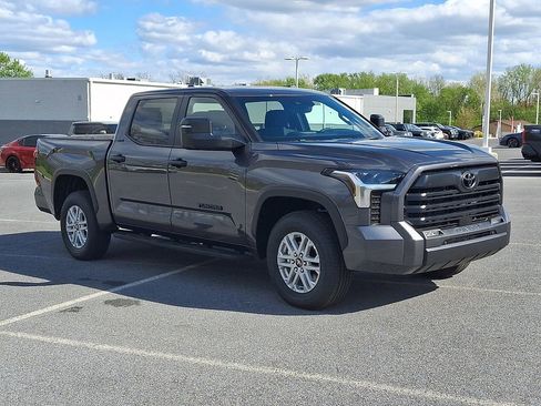 New 2026 Toyota Tundra SR5 image 4