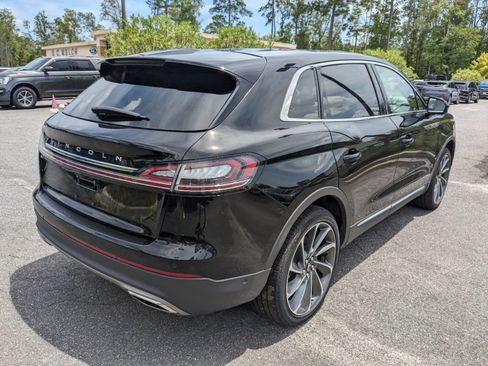 Certified 2023 Lincoln Nautilus Reserve w/ Equipment Group 202A image 5