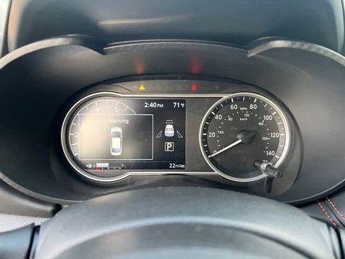 New 2025 Nissan Versa SR w/ Trunk Package image 20