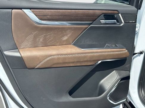 New 2026 GMC Acadia Denali Ultimate FWD image 11