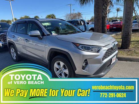 Used 2019 Toyota RAV4 XLE w/ Convenience Package image 1