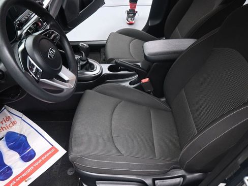 Used 2019 Kia Forte Sedan image 4