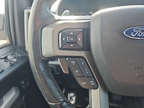 Used 2019 Ford F150 Raptor w/ Equipment Group 802A Luxury AWD/4WD image 14