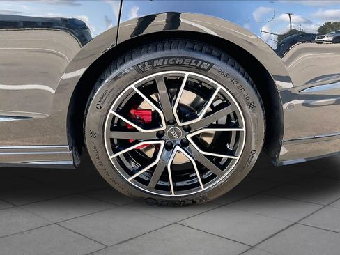 Used 2020 Audi S8 L w/ S8 Executive Package AWD/4WD image 11
