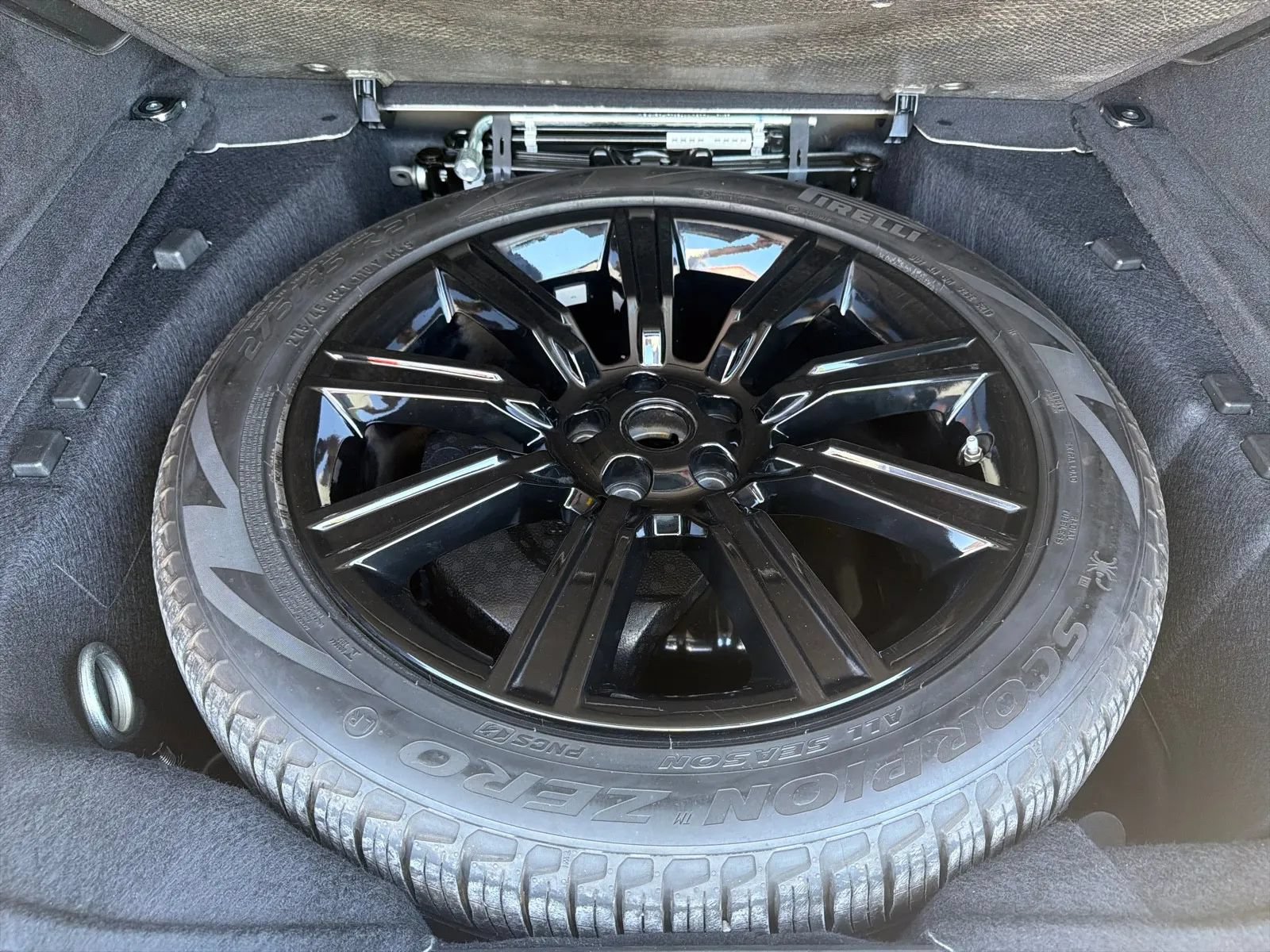 Used 2020 Land Rover Range Rover Sport HST AWD/4WD image 56