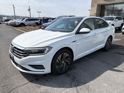 Used 2019 Volkswagen Jetta SEL Premium FWD image 4