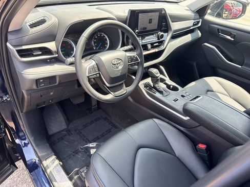 Used 2026 Toyota Highlander XLE AWD/4WD image 26