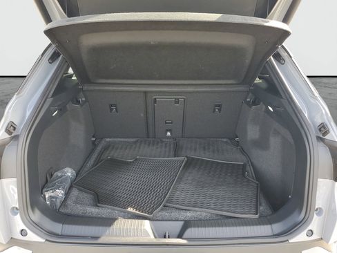 Used 2022 Volkswagen ID.4 Pro S image 8