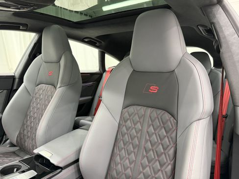 Used 2025 Audi S7 Prestige image 33