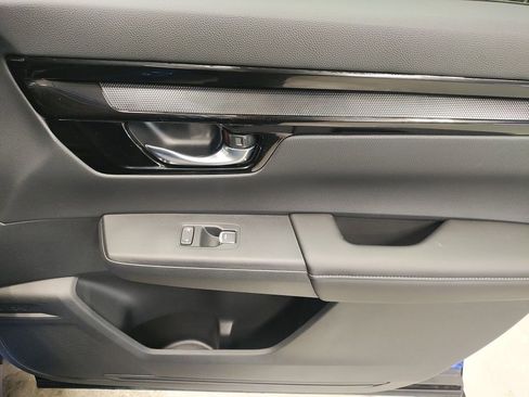 Used 2025 Honda CR-V EX-L image 9