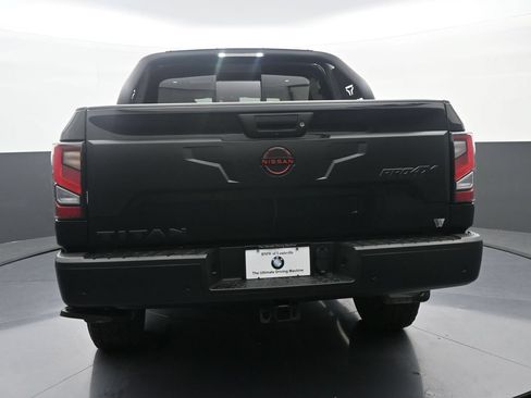 Used 2024 Nissan Titan PRO-4X w/ Pro-4x Convenience Package AWD/4WD image 6