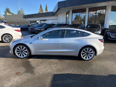 Used 2018 Tesla Model 3 Long Range image 2