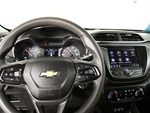 Used 2022 Chevrolet TrailBlazer LT image 16