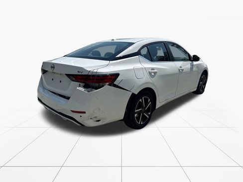 Used 2024 Nissan Sentra SV FWD image 8