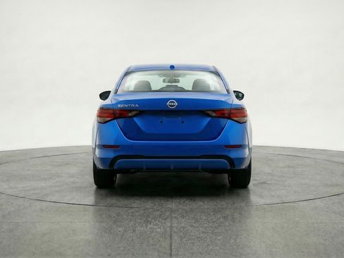 Used 2025 Nissan Sentra SV image 7