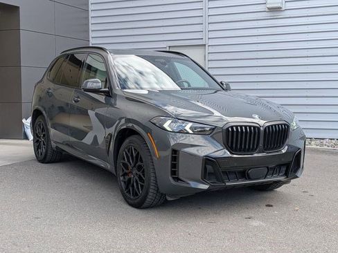 Used 2025 BMW X5 xDrive40i w/ Executive Package AWD/4WD image 3