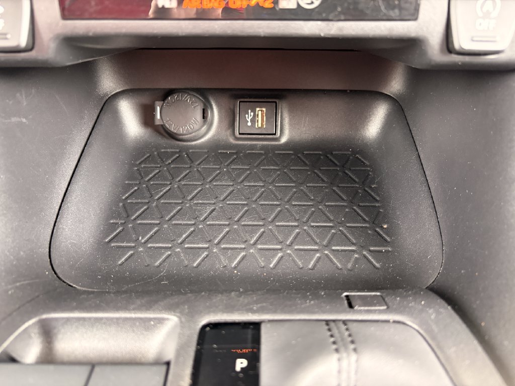 Used 2025 Toyota RAV4 XLE AWD/4WD image 23