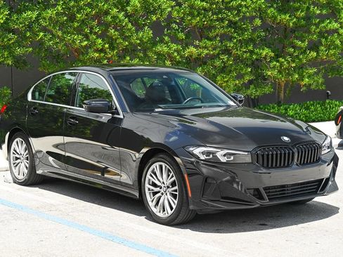 Used 2024 BMW 330i Sedan RWD image 3