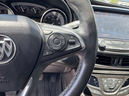 Used 2019 Buick Envision Essence AWD/4WD image 17