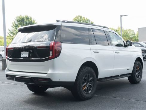 Used 2025 Ford Expedition Tremor AWD/4WD image 9