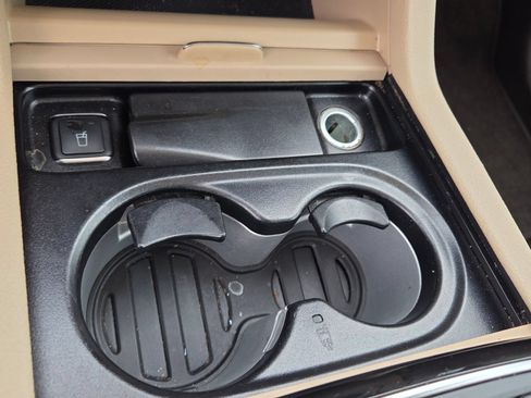 Used 2017 Mercedes-Benz GLE 350 4MATIC image 25