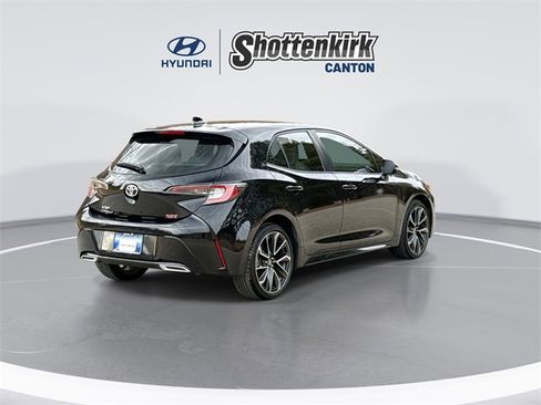 Used 2021 Toyota Corolla XSE image 8