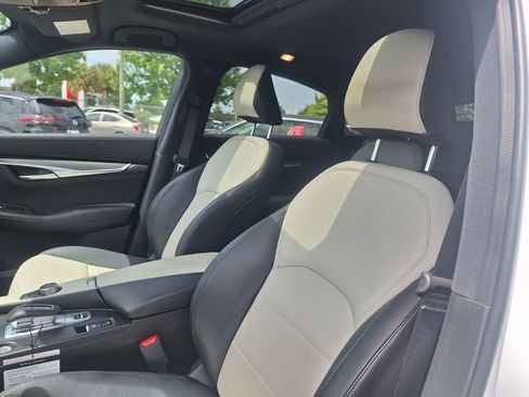 Used 2025 INFINITI QX55 Luxe w/ Cargo Package image 11