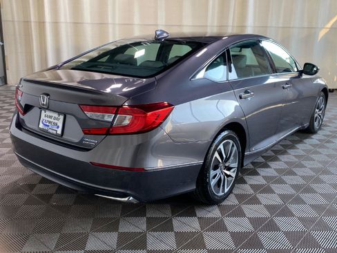 Used 2018 Honda Accord Touring image 3