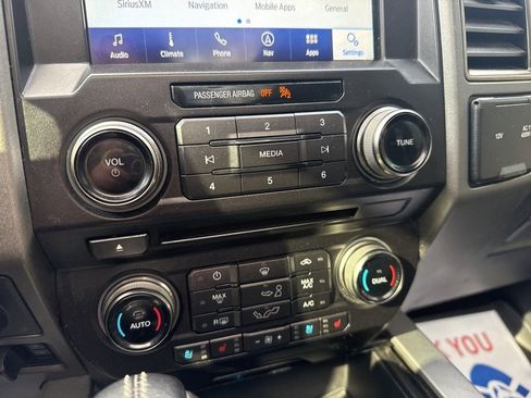 Used 2018 Ford F150 Raptor w/ Equipment Group 802A Luxury image 34