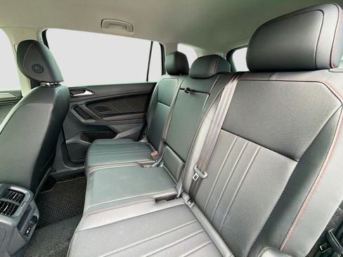 Used 2024 Volkswagen Tiguan Wolfsburg Edition FWD image 21