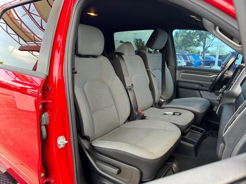 Used 2021 RAM 1500 Big Horn AWD/4WD image 32
