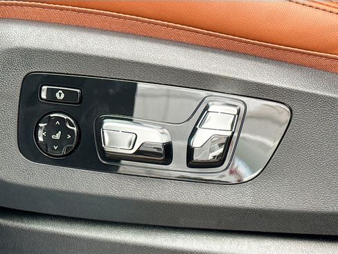 New 2026 BMW X7 M60i image 27