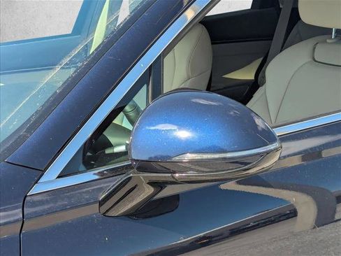 Used 2023 Genesis GV70 2.5T w/ Select Package image 15