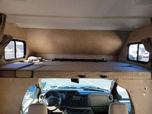 Used 2016 Ford E-450 and Econoline 450 Super Duty w/ Motorhome Prep Package image 14