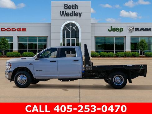 Used 2024 RAM 3500 SLT w/ Quick Order Package 2YG SLT AWD/4WD image 4