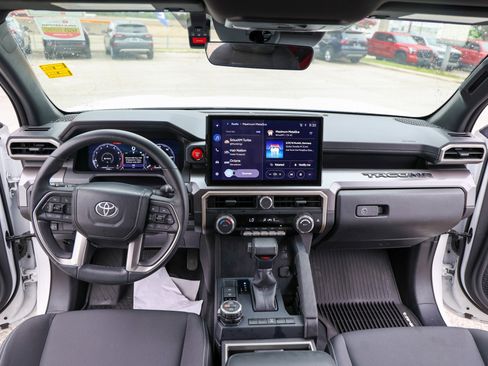 Certified 2024 Toyota Tacoma TRD Off-Road AWD/4WD image 37