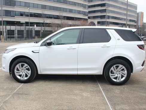 Used 2025 Land Rover Discovery Sport S image 6